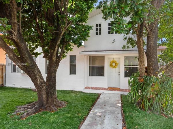 2508 SW 10th St , Unit 2508, Miami, FL 33135