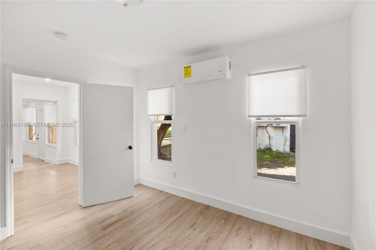 2508 SW 10th St , Unit 2508, Miami, FL 33135 Photo