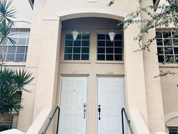 5610 NW 114th Pl, Unit 205, Doral, FL 33178