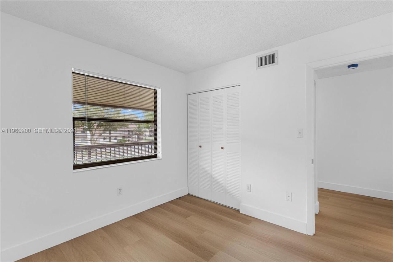 6061 Shakerwood Cir , Unit 206, Tamarac, FL 33319 Photo