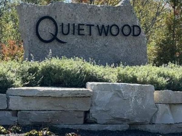 W187N5120 EMERALD HILLS DRIVE, Unit Lt47, Menomonee Falls, WI 53051