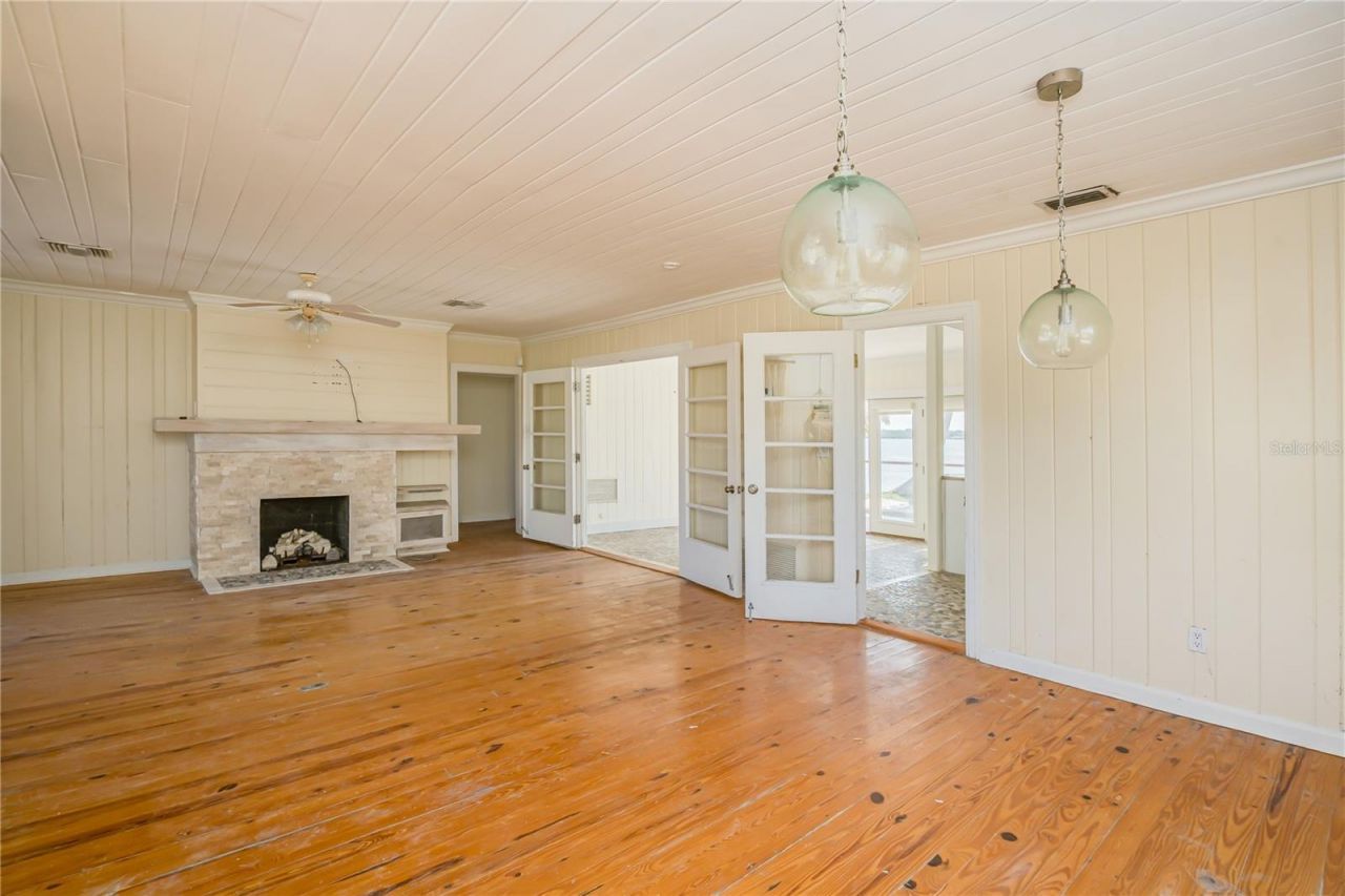 16029 Redington Drive, Redington Beach, FL 33708 Photo