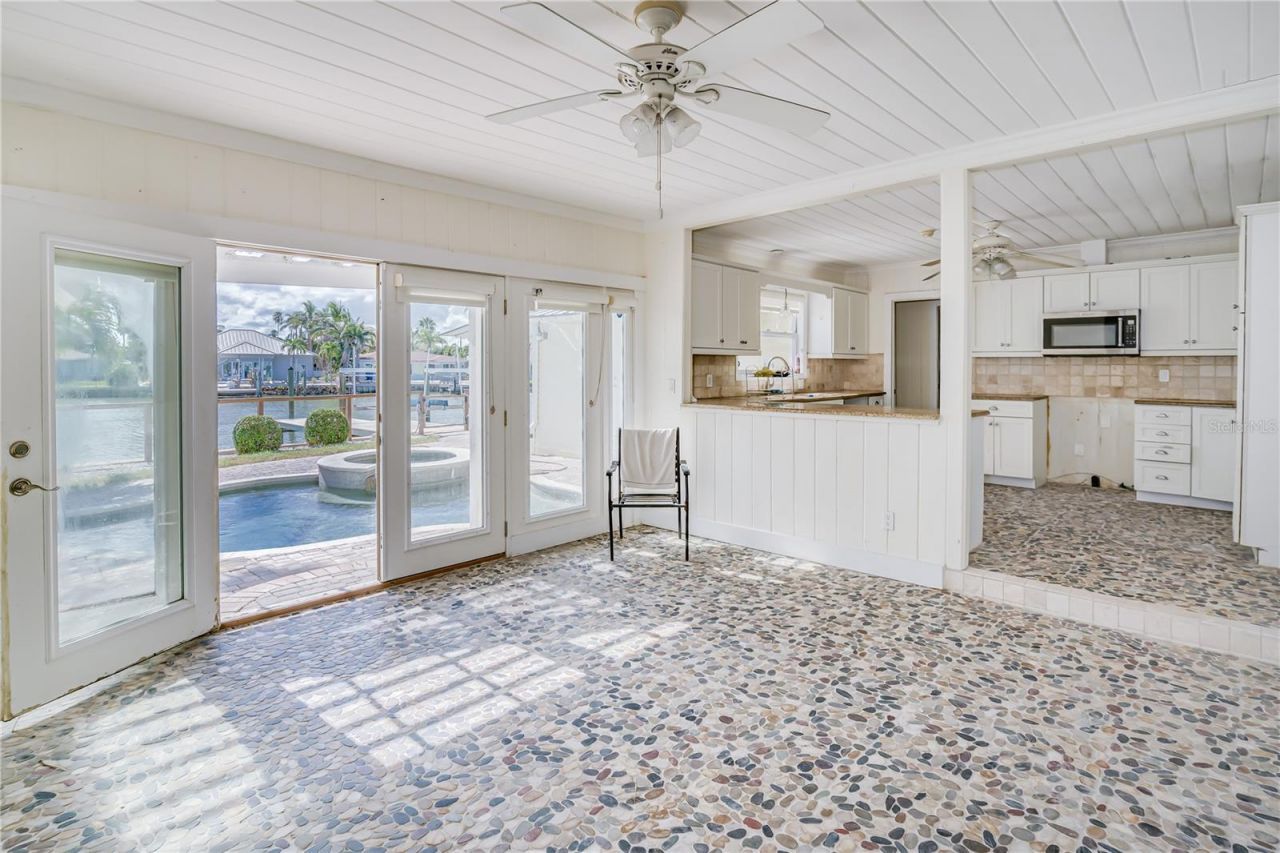 16029 Redington Drive, Redington Beach, FL 33708 Photo