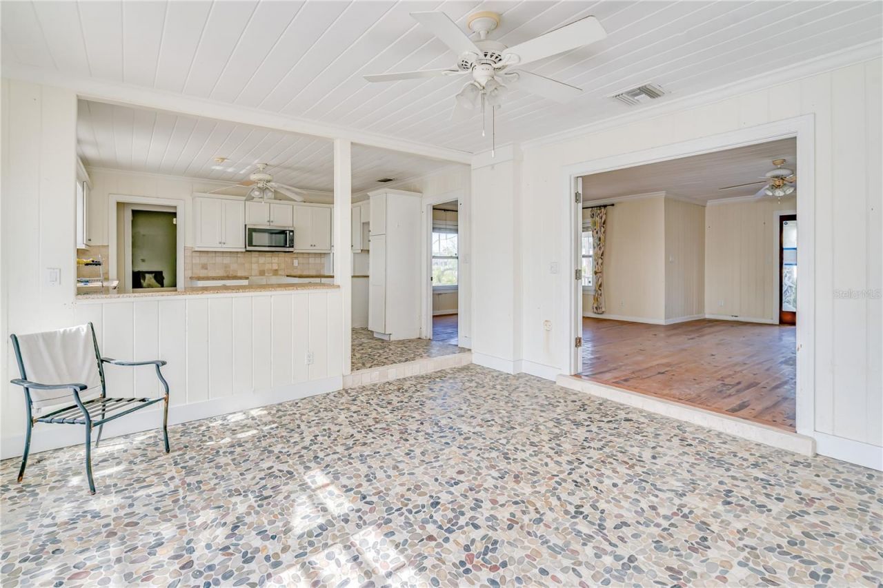 16029 Redington Drive, Redington Beach, FL 33708 Photo