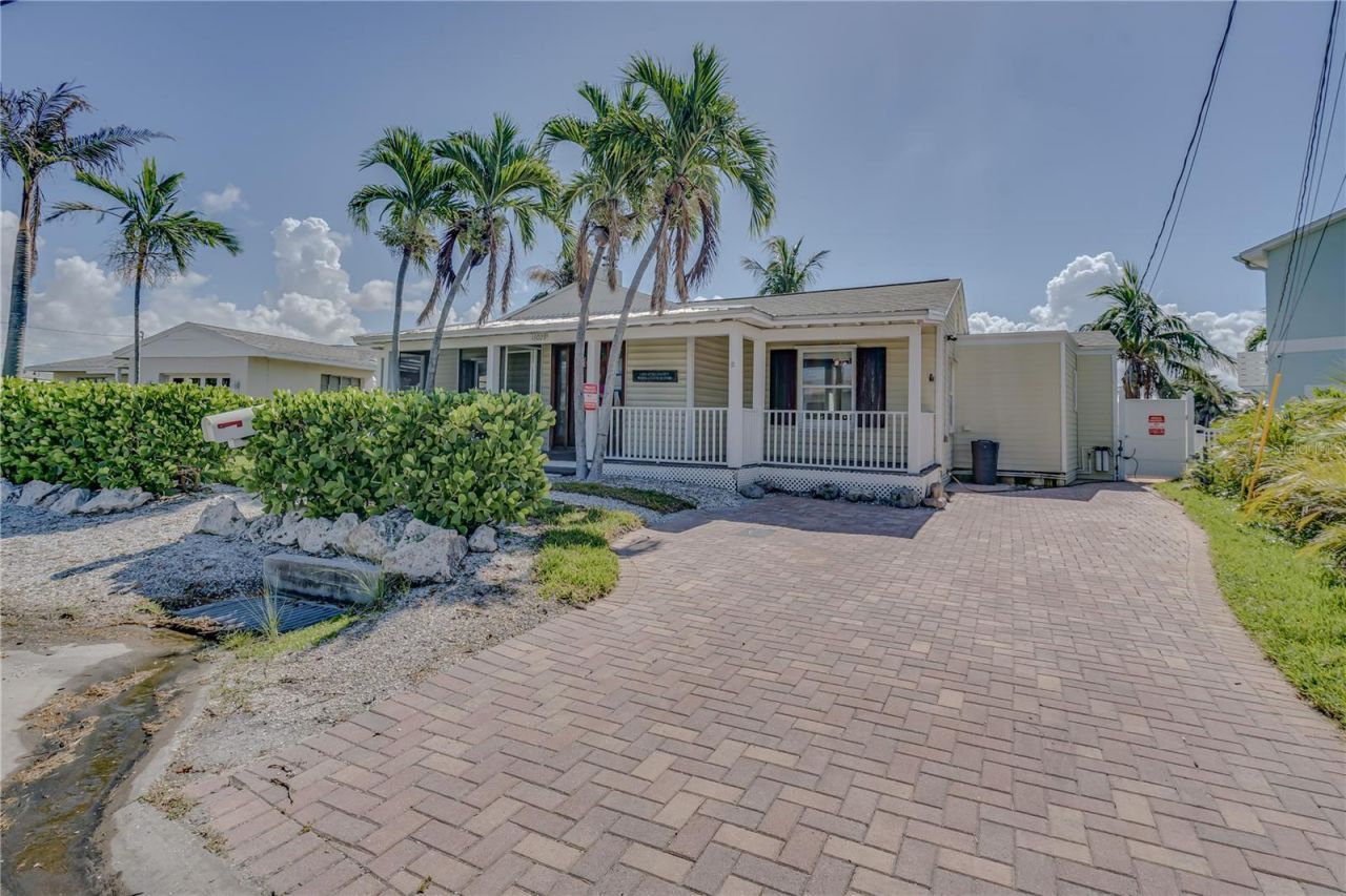16029 Redington Drive, Redington Beach, FL 33708 Photo