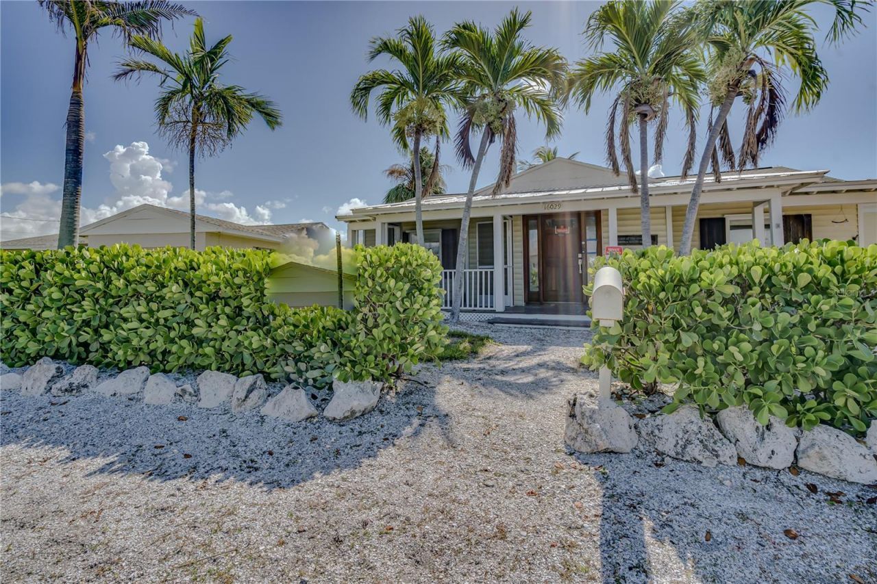16029 Redington Drive, Redington Beach, FL 33708 Photo