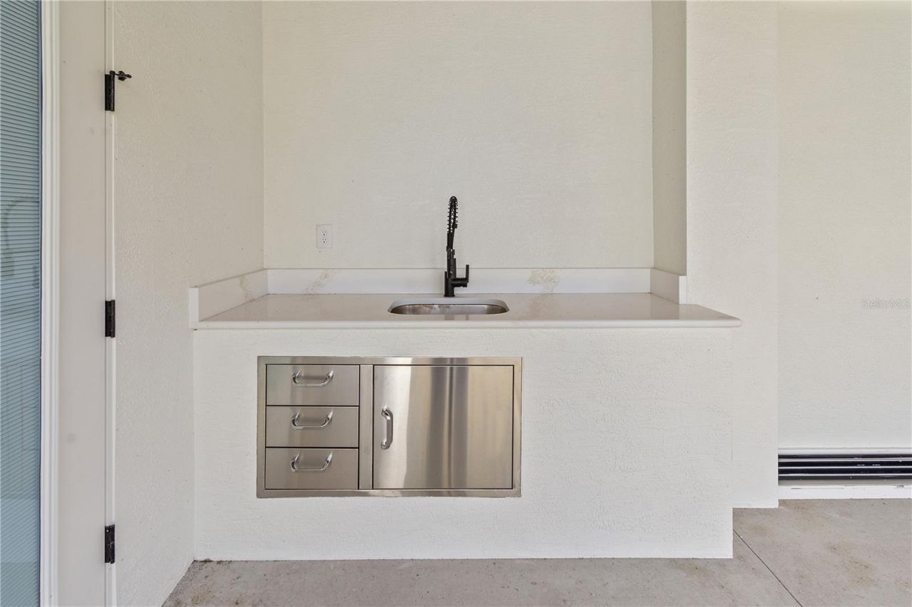 2911 Sand Pine Trail, Frostproof, FL 33843 Photo