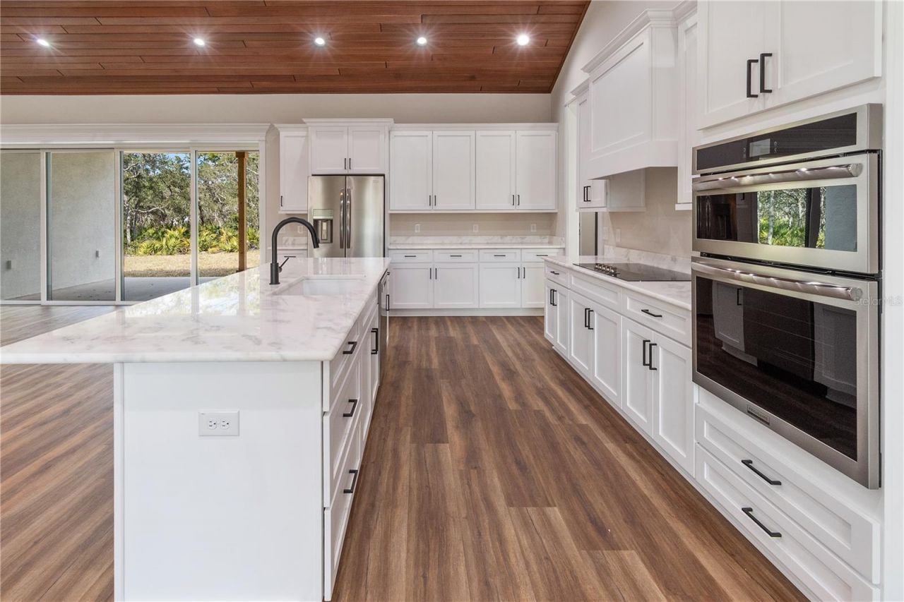 2911 Sand Pine Trail, Frostproof, FL 33843 Photo