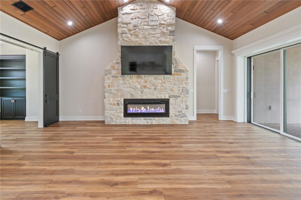 2911 Sand Pine Trail, Frostproof, FL 33843 Photo