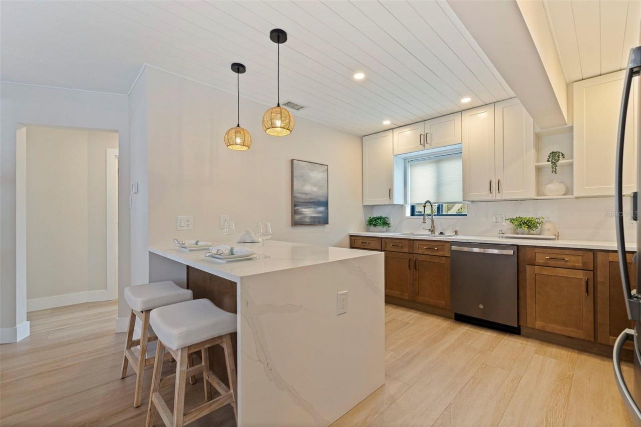 113 176th Avenue W, Redington Shores, FL 33708 Photo