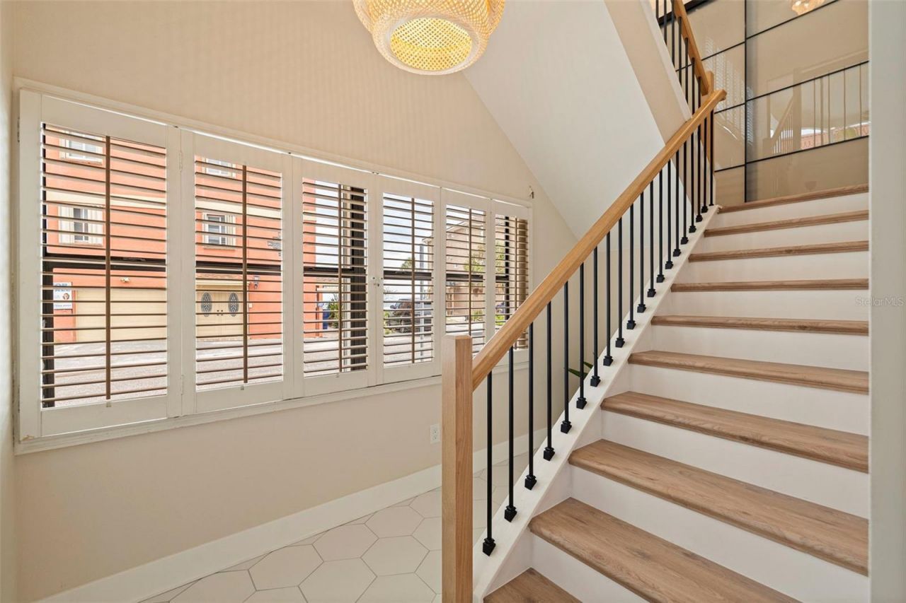 113 176th Avenue W, Redington Shores, FL 33708 Photo