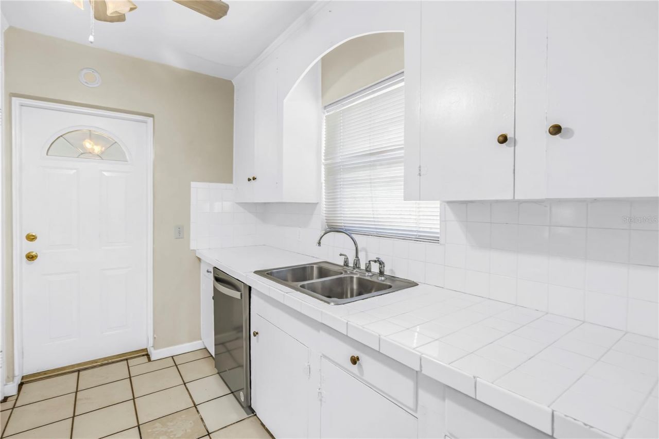 3701 26th Street N, Saint Petersburg, FL 33713 Photo