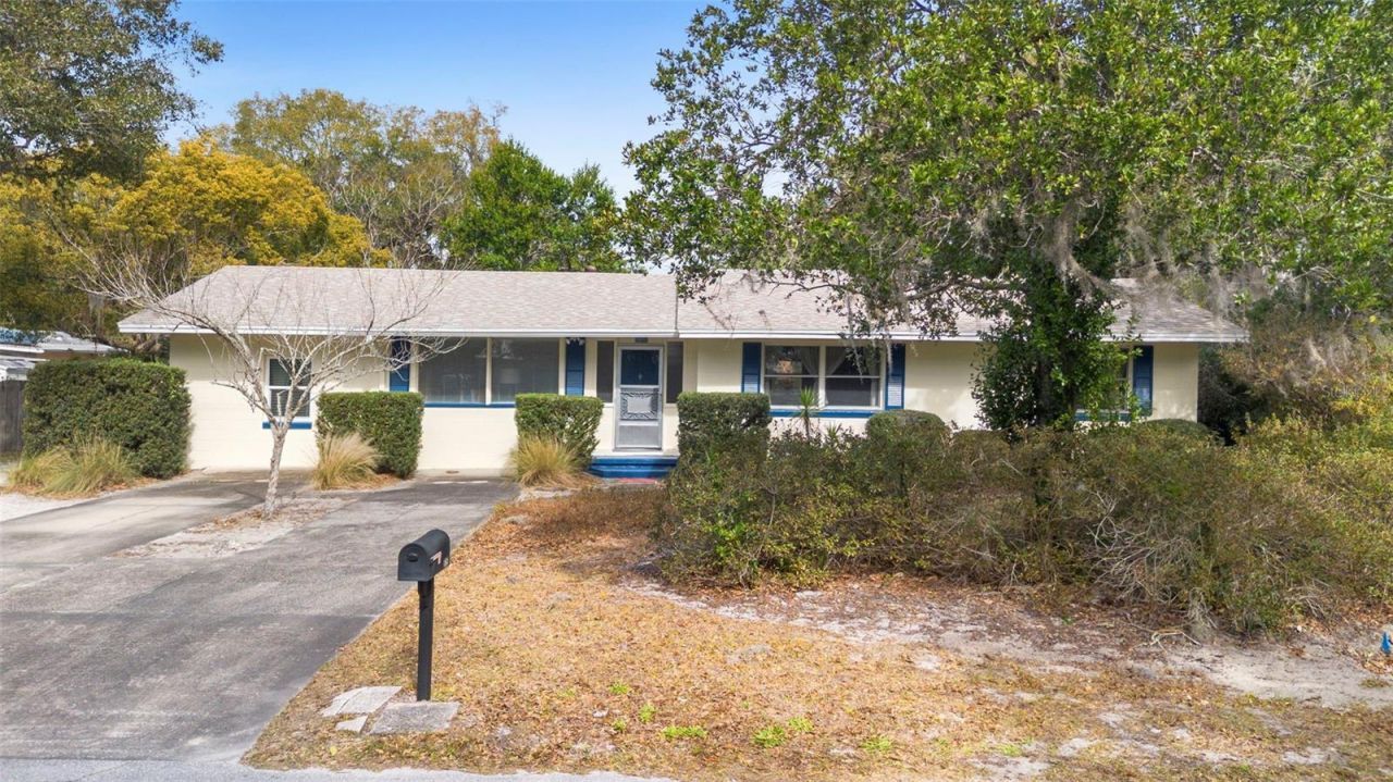 819 W Wisconsin Avenue, Deland, FL 32720 Main Photo