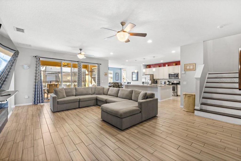 6009 Broad Oak Drive, Davenport, FL 33837 Photo