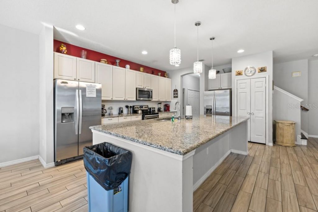 6009 Broad Oak Drive, Davenport, FL 33837 Photo