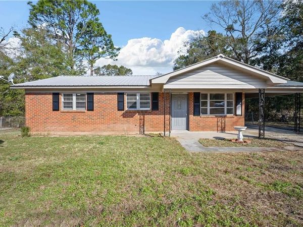 6820 Hiawatha Court, Eight Mile, AL 36613