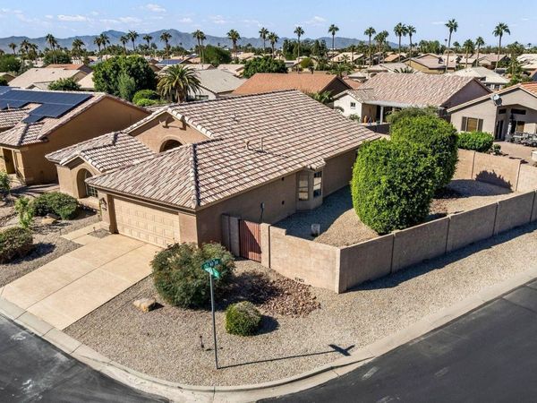 15264 W MULBERRY Drive, Goodyear, AZ 85395