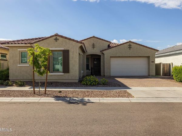 10709 E THORNTON Avenue, Mesa, AZ 85212