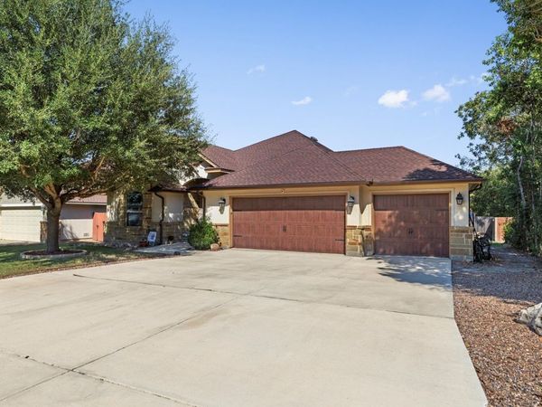 15624 Hill, Selma, TX 78154