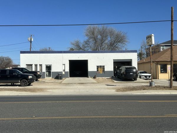 1205 Pena, Carrizo Springs, TX 78834