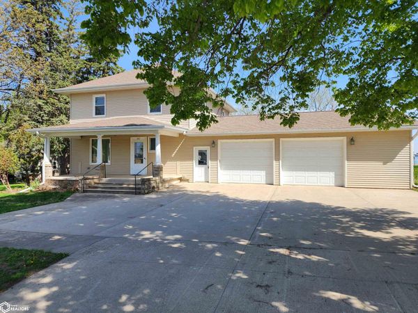 317 E 1st Street, Arthur, IA 51431