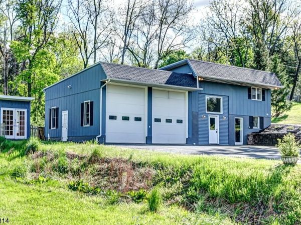 4 E Washington St, Frenchtown, NJ 08825