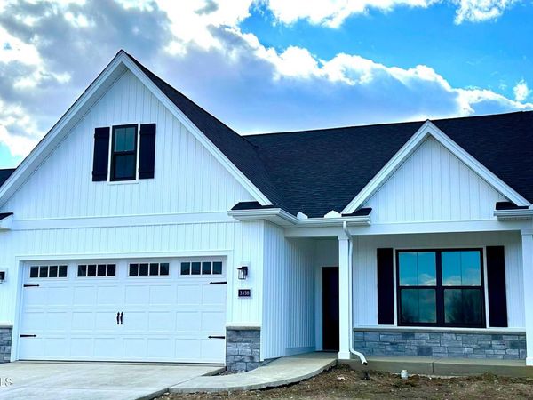 3358 Rivers Edge Drive, Perrysburg, OH 43551