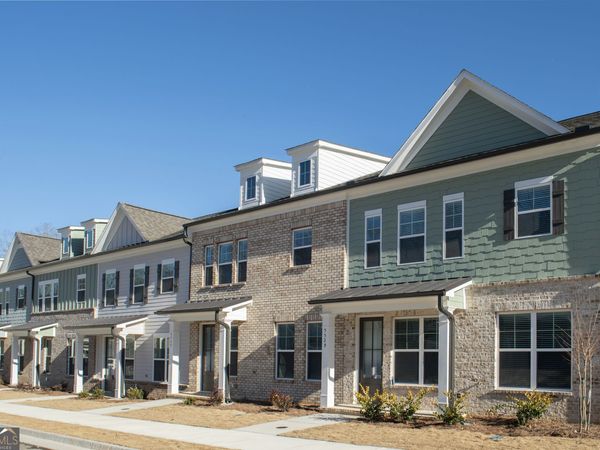 5505 BROADLEAF Trail, Unit 84, Flowery Branch, GA 30542