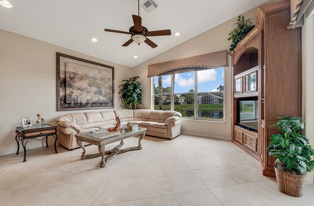 7650 Tarpon Cove Circle, Lake Worth, FL 33467 Photo