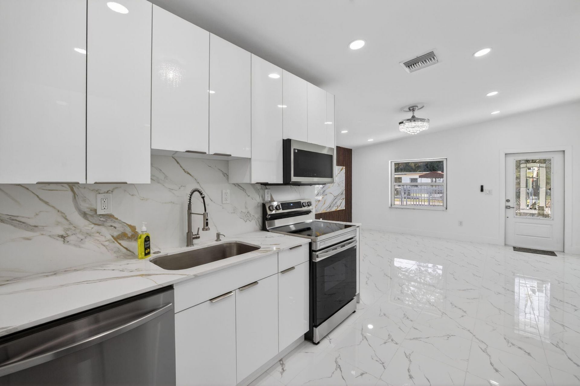 13685 NW 3rd Avenue, North Miami, FL 33168 Photo