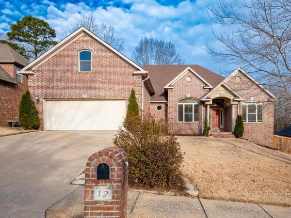 12 Woodfern Drive, Little Rock, AR 72211