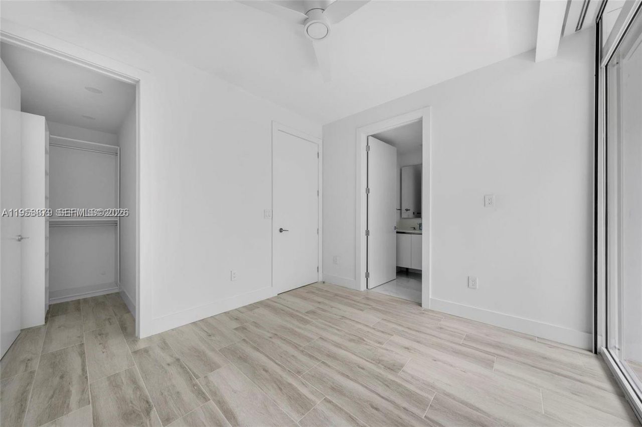 100 S Pointe Dr, Unit TH-13, Miami Beach, FL 33139 Photo