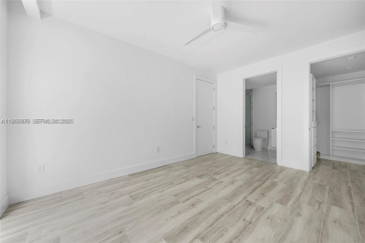 100 S Pointe Dr, Unit TH-13, Miami Beach, FL 33139 Photo