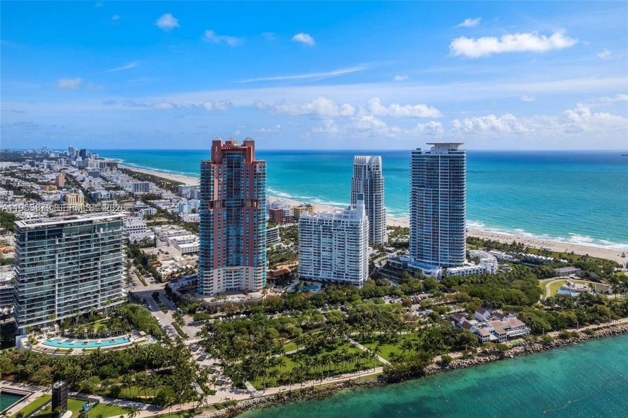 100 S Pointe Dr, Unit TH-13, Miami Beach, FL 33139 Photo