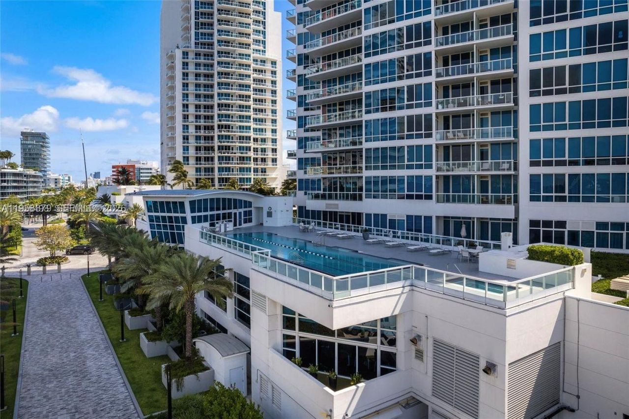 100 S Pointe Dr, Unit TH-13, Miami Beach, FL 33139 Photo