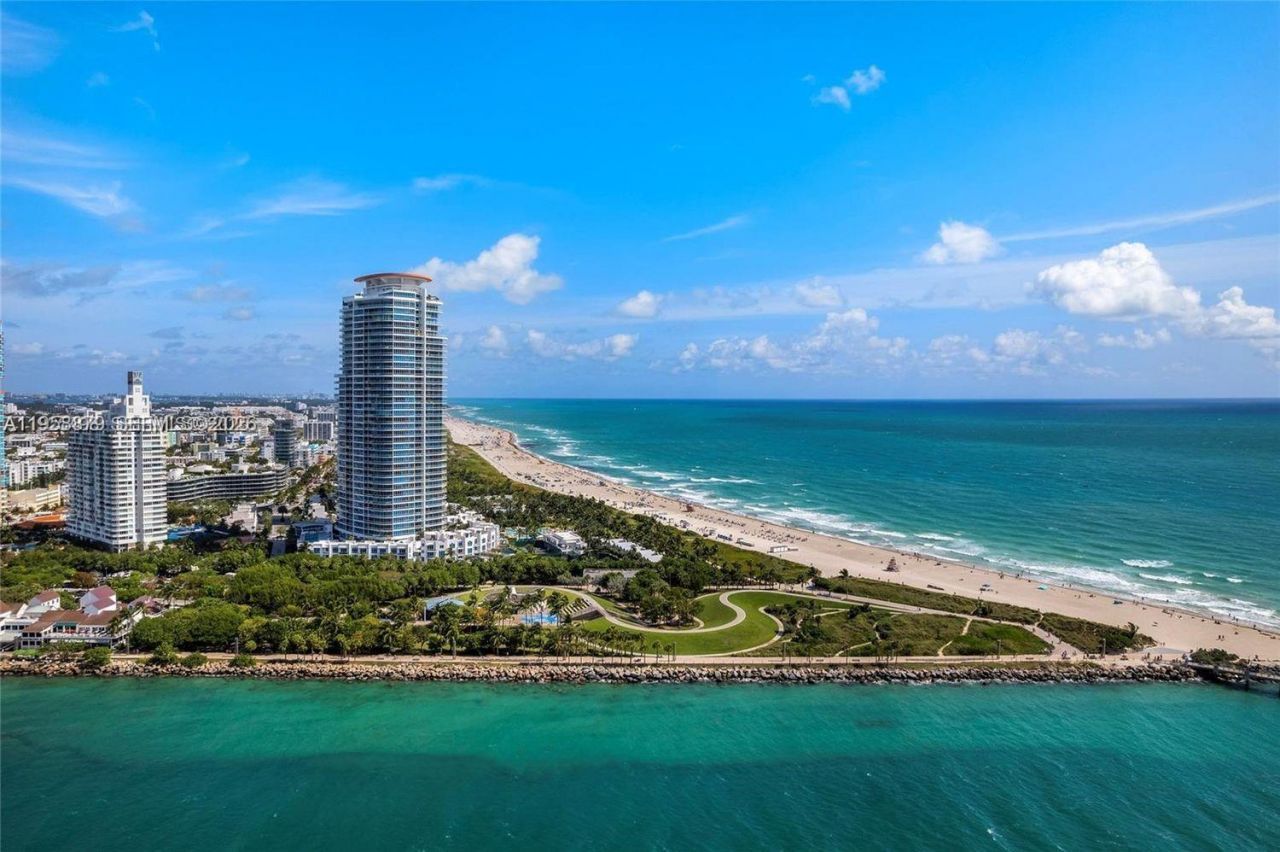 100 S Pointe Dr, Unit TH-13, Miami Beach, FL 33139 Photo