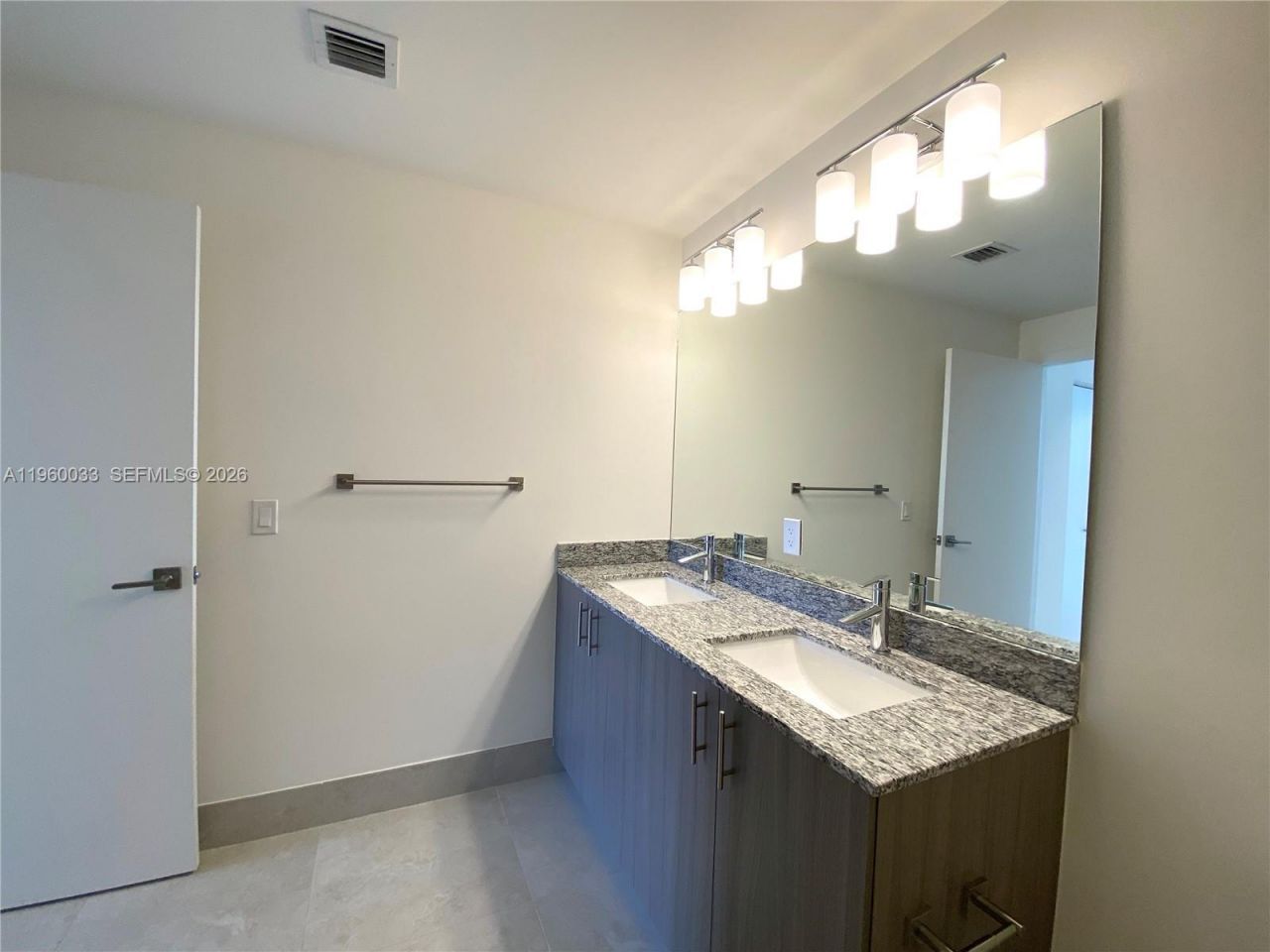 5350 NW 84th Ave, Unit 1703, Doral, FL 33166 Photo