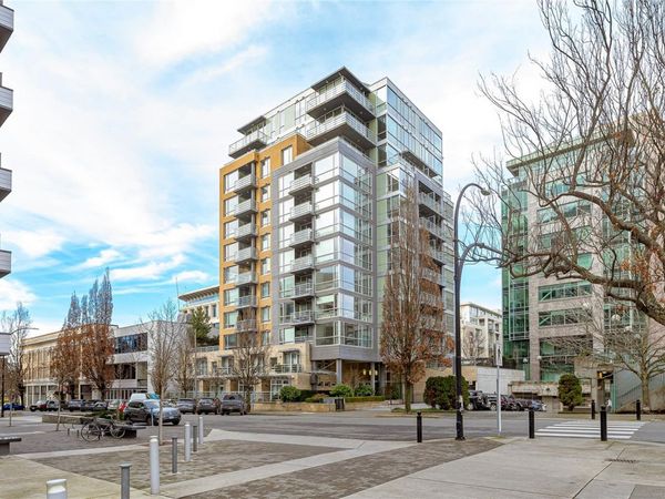732 Cormorant St, Unit #406, Victoria, BC V8W 4A5