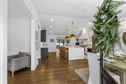 710 Simmons Street photo 4