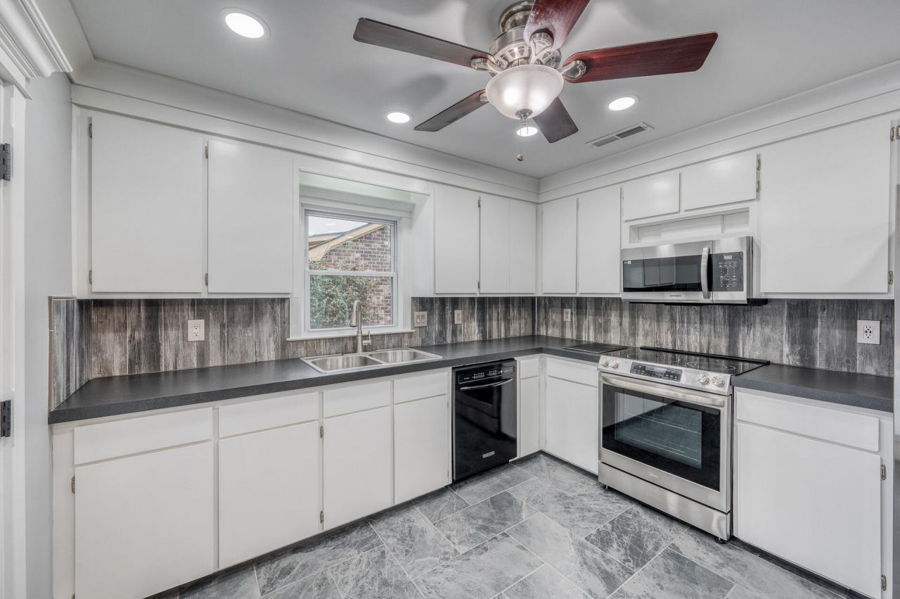 418 Citadel Street Photo 14