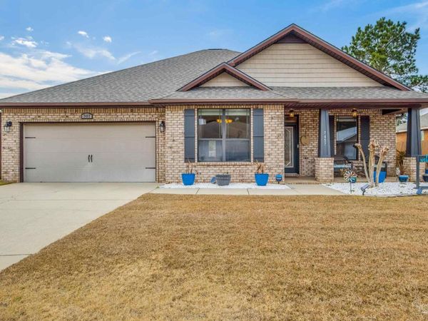 7457 Deck Ln, Pensacola, FL 32526
