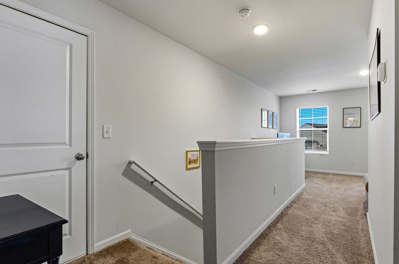 833 St. Albans Loop Photo 22