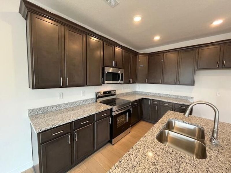 326 White Pines Drive, Bellefontaine, OH 43311 Photo 3