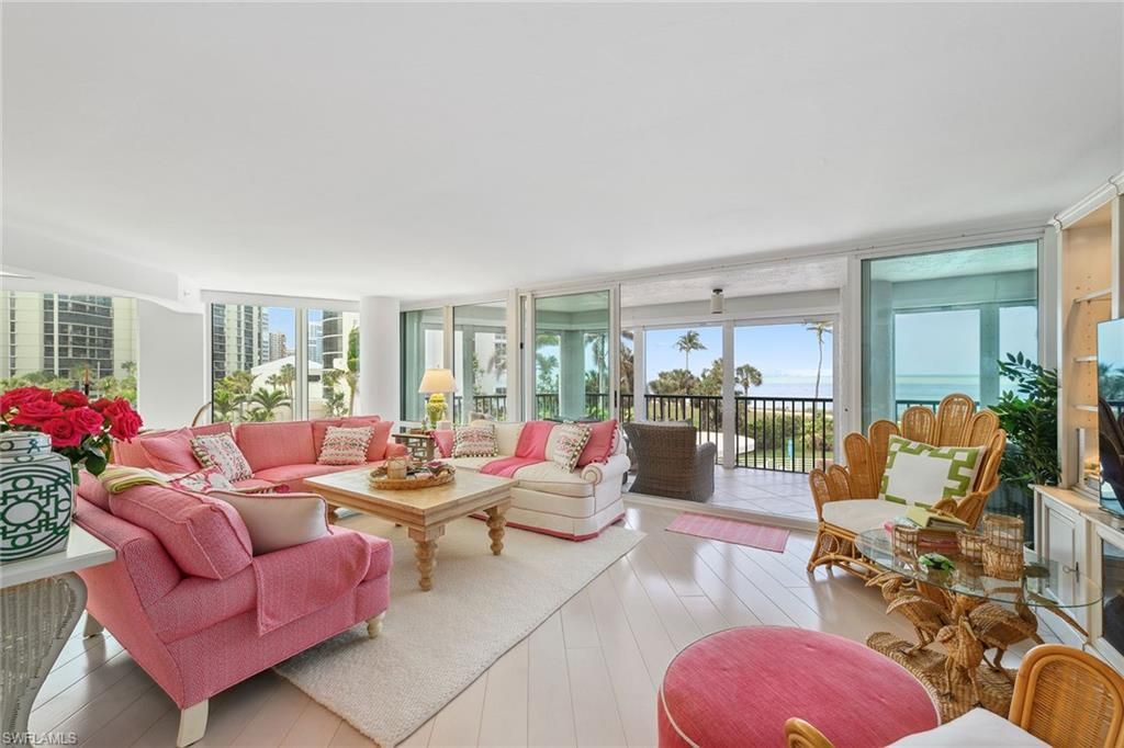 4651 Gulf Shore Blvd N, Unit 101, Naples, FL 34103 Photo