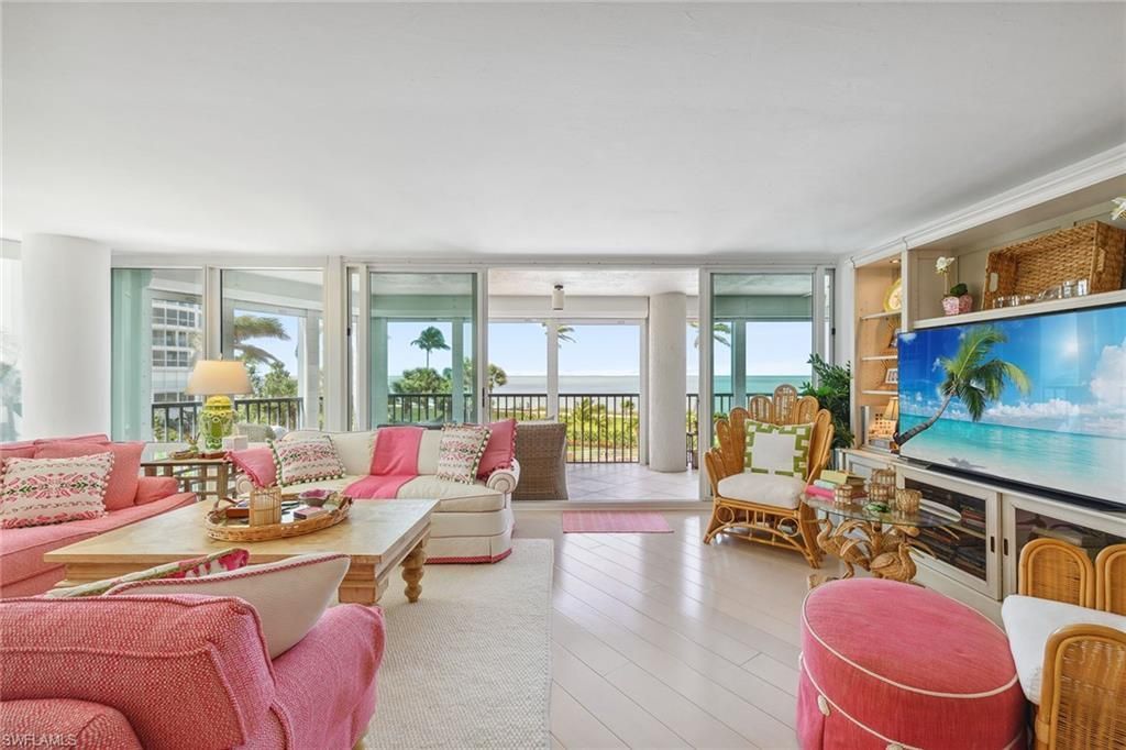 4651 Gulf Shore Blvd N, Unit 101, Naples, FL 34103 Photo