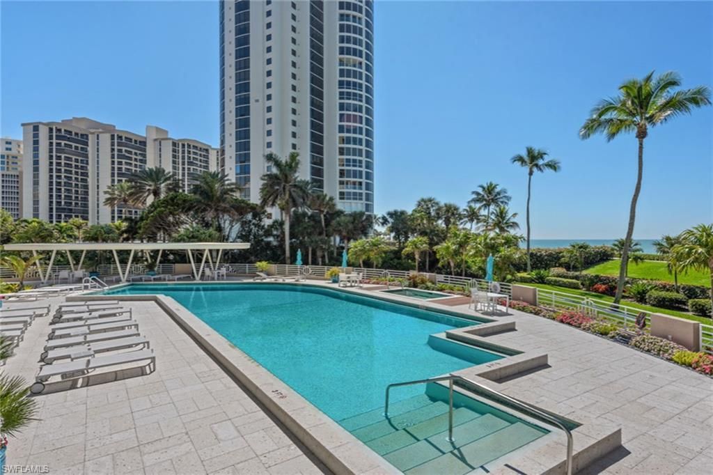 4651 Gulf Shore Blvd N, Unit 101, Naples, FL 34103 Photo