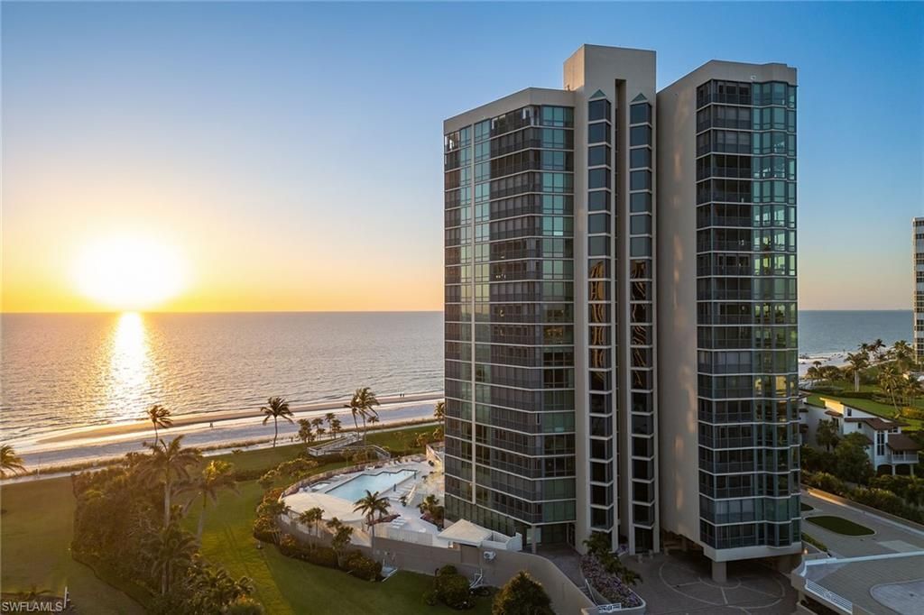 4651 Gulf Shore Blvd N, Unit 101, Naples, FL 34103 Photo