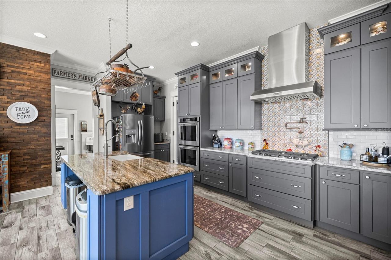 5251 SE 180th Avenue Road, Ocklawaha, FL 32179 Photo