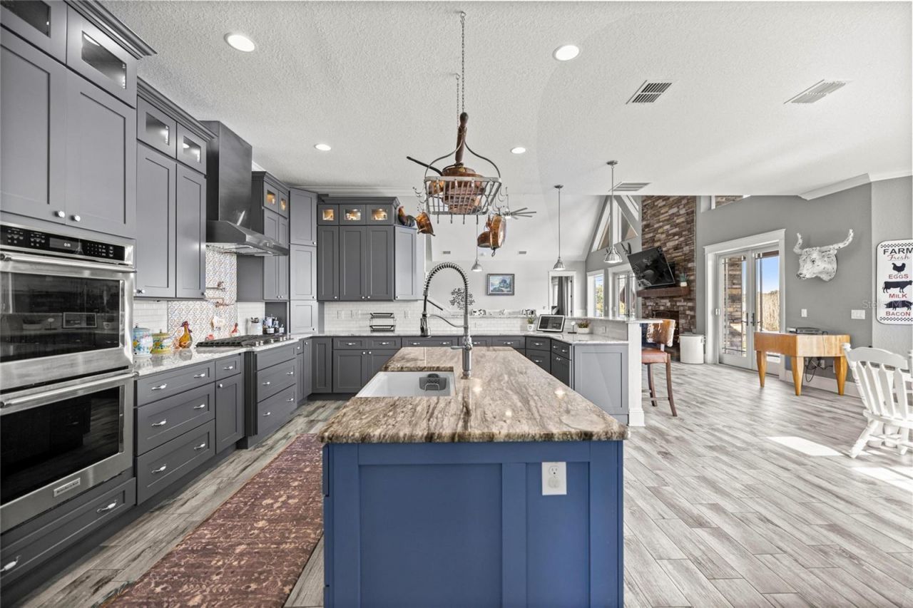 5251 SE 180th Avenue Road, Ocklawaha, FL 32179 Photo