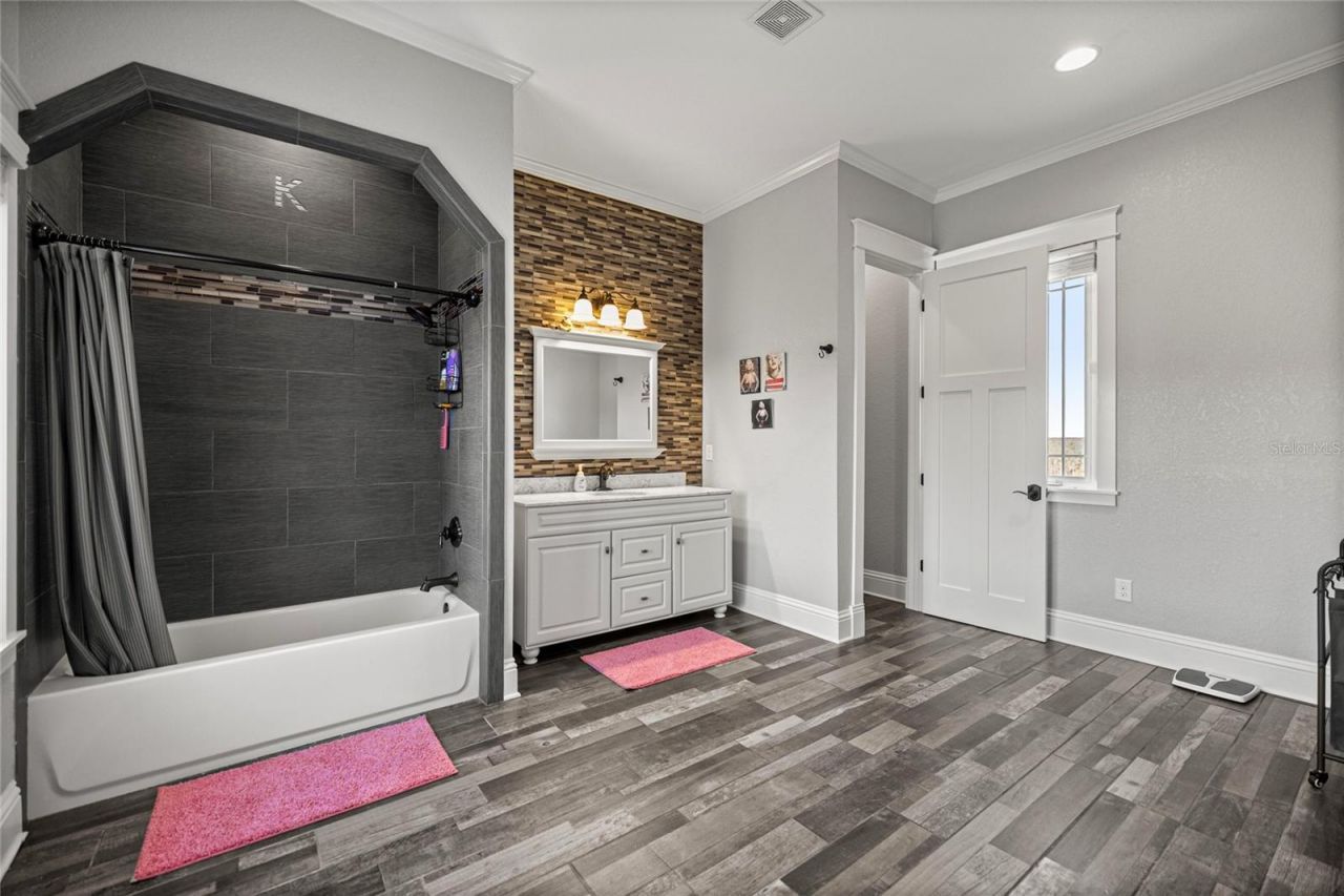 5251 SE 180th Avenue Road, Ocklawaha, FL 32179 Photo